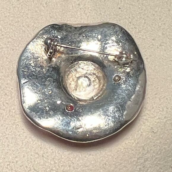 Vintage Red Hat Society Brooch Pin Crystal Hat Bow Accent Red Enamel 1.5" - Picture 4 of 5